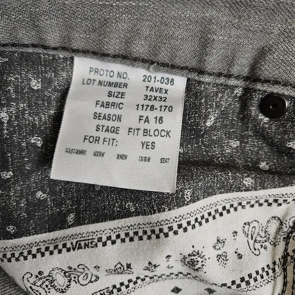 Vans Mens Skinny Jeans 32 x 32 Gray Stretch Denim Off The Wall Skate Style - Picture 4 of 10